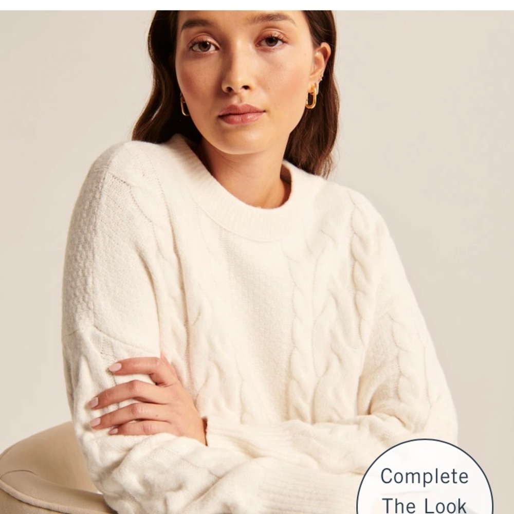 Abercrombie and Fitch Oversized Fluffy Cable Crew Sweater